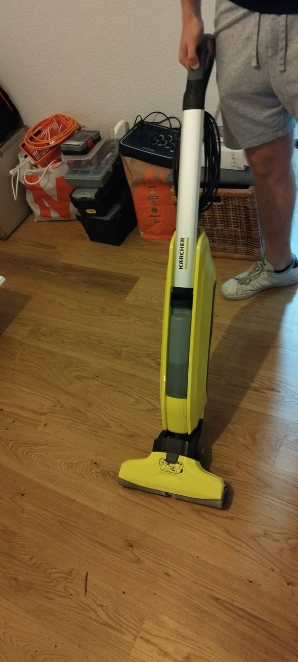 Kärcher Aspirapolveri & Accessori: Bodenreinigungsgeraet Kärcher gebraucht – Usato da Rheineck venduto da jul_8m2t