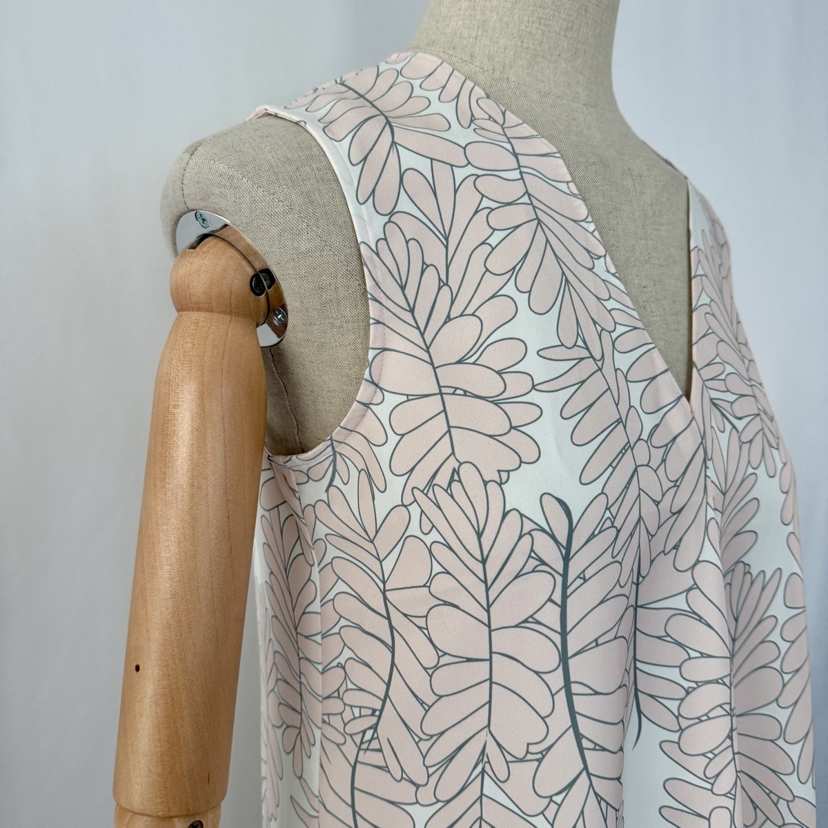 Hemisphere Vestiti: HEMISPHERE New Dress – Nuovo (secondo la descrizione) da Emmen venduto da Avviivva_Com2023 2