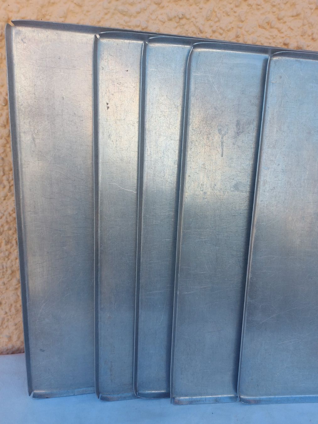 Piatti di portata: 5 Stk. Patiesseri-tabletts, Serviertabletts, Metalltabletts – Usato da Rheinau venduto da profitronic.shop 3