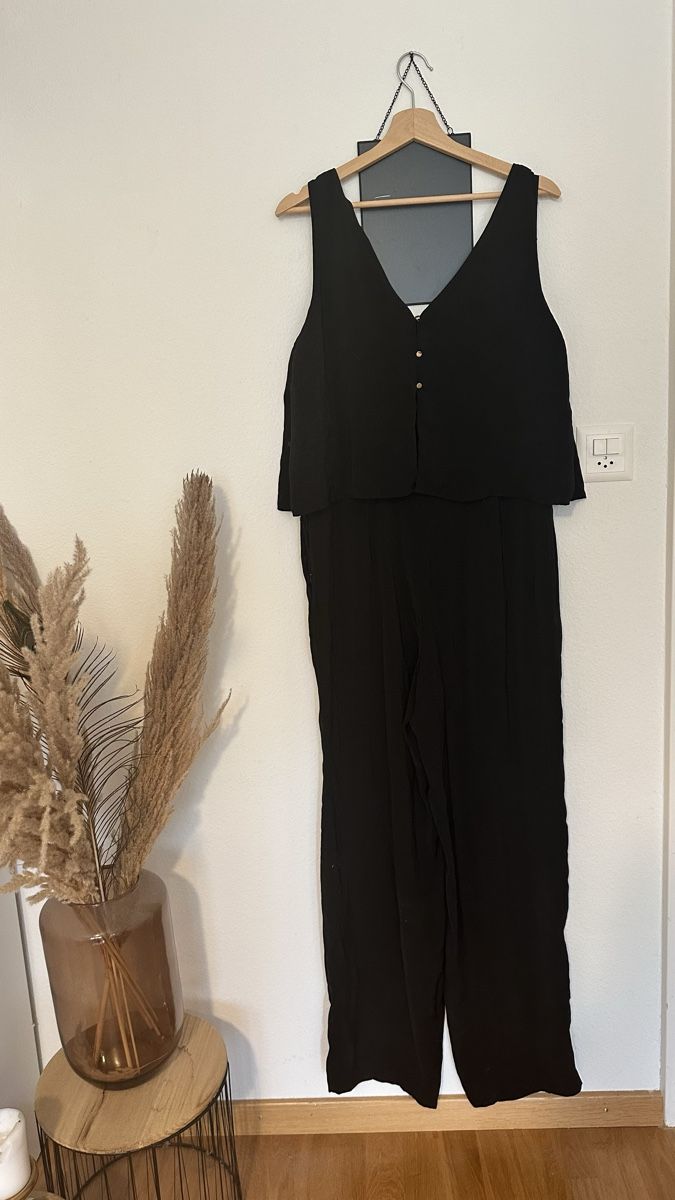 Mango Jumpsuits: Schwarzer Jumpsuit von Violeta by Mango, Gr. S – Gebraucht aus Zürich von cla_qxx8 2