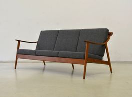 Mid-Century Sofa von Arne Hovmand-Olsen für Mogens Kold