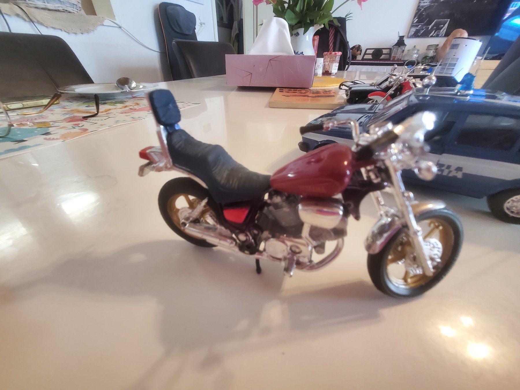 Kit di modellismo & Modellini statici: Yamaha Chopper Modell Motorrad 1:24 – Usato da Balsthal venduto da redcarpet