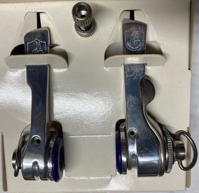 Campagnolo Ersatzteile: Campagnolo Doppelschalthebel "Syncro" – Neu und originalverpackt aus nürensdorf von Sacha1313