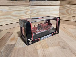 Road Signature 1935 Mack Type 75BX Feuerwehr 1:43 in OVP