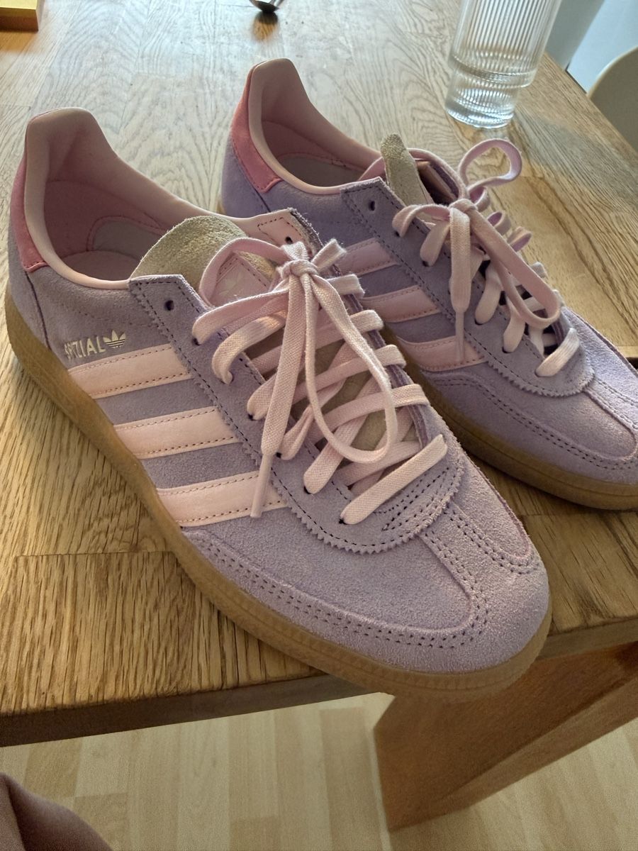 Scarpe per ragazze: Adidas Spezial Schuhe – Nuovo (secondo la descrizione) da Zermatt venduto da Lisboa30