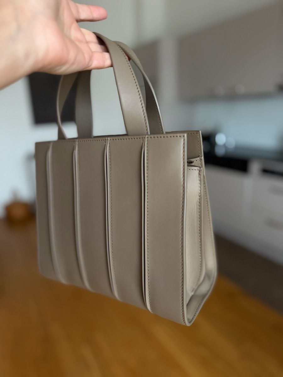 Max Mara Borse da donna: Max Mara Whitney 4 perfect condition – Nuovo (secondo la descrizione) da Zürich venduto da gracieteS 1