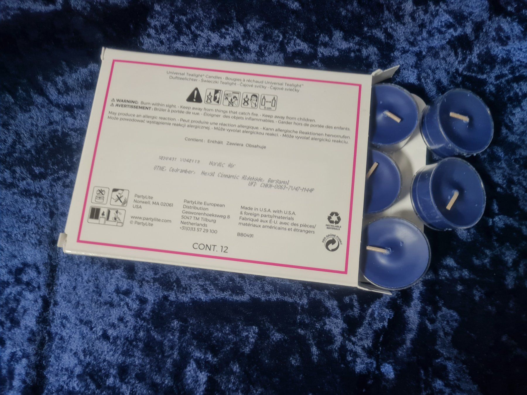 Partylite Candele: PartyLite - 12 Teelichter Nordic Air – Nuovo e nell'imballaggio originale da Othmarsingen venduto da Kleibai