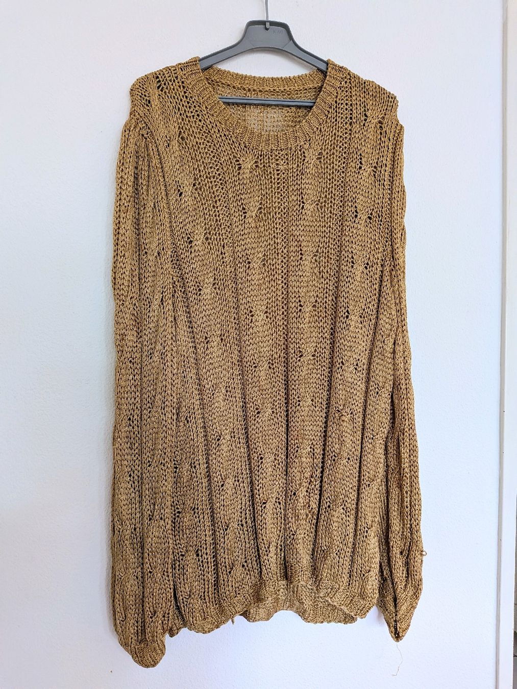 Maglioni & Felpe: Vintage Pullover goldig Gr L – Usato da Basel venduto da JJ.Elena