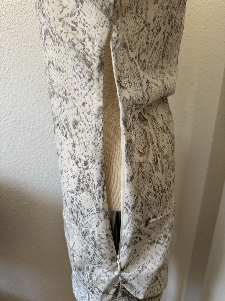 Pinko Vestiti: PINKO Robe à imprimé serpent, Taille 36 – Nuovo (secondo la descrizione) da Morges venduto da sandy069 3