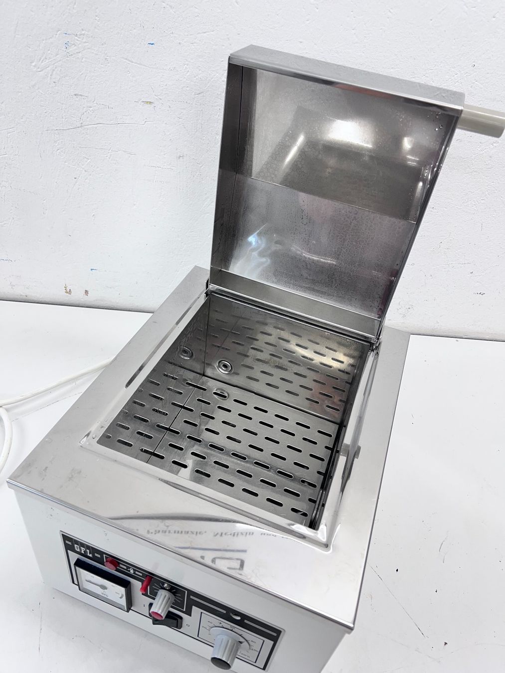 Accessori da laboratorio: GFL Wasserbad 7L – Usato da Niederdorf venduto da LeptonAG_Labor 2