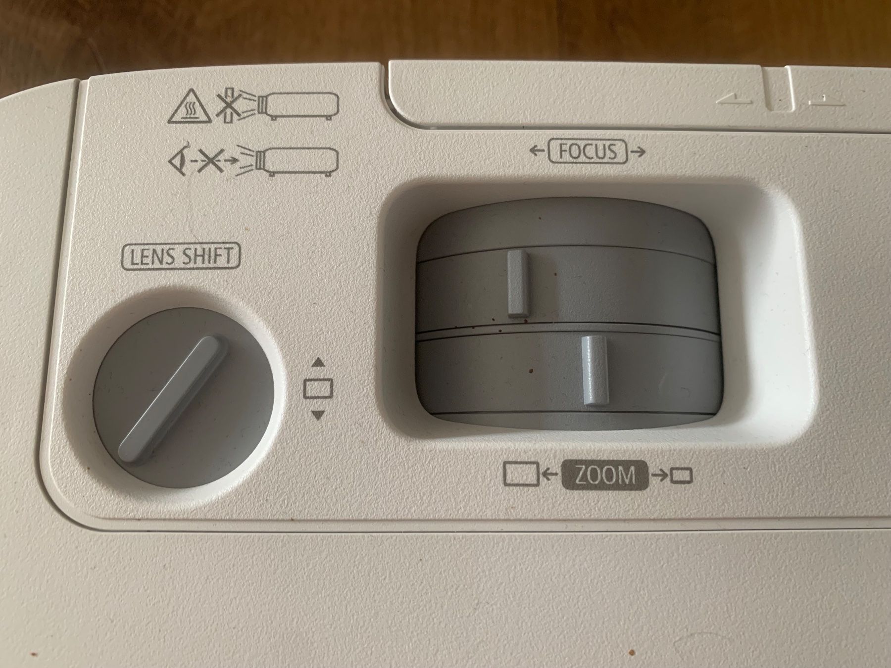 Nec Videoprojektoren: NEC P451W Homecinema-Office Beamer 4000 Ansilumen WIE NEU – Neu (gemäss Beschreibung) aus Regensdorf von Spyke55 2