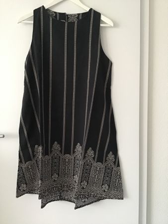 Sommerkleid Gr. 36/38 Schwarz/Beige gemustert