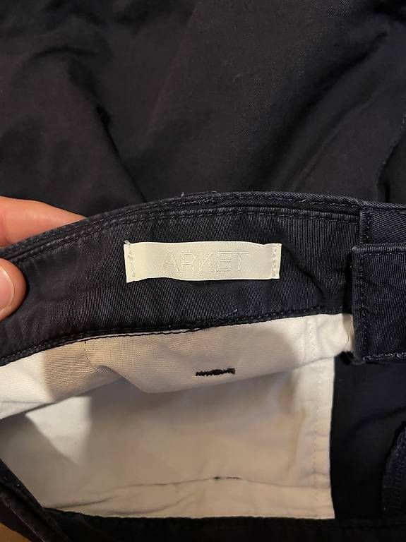 Pantalons: Arket Shorts – D'occasion à Zürich par elr_95gx 1