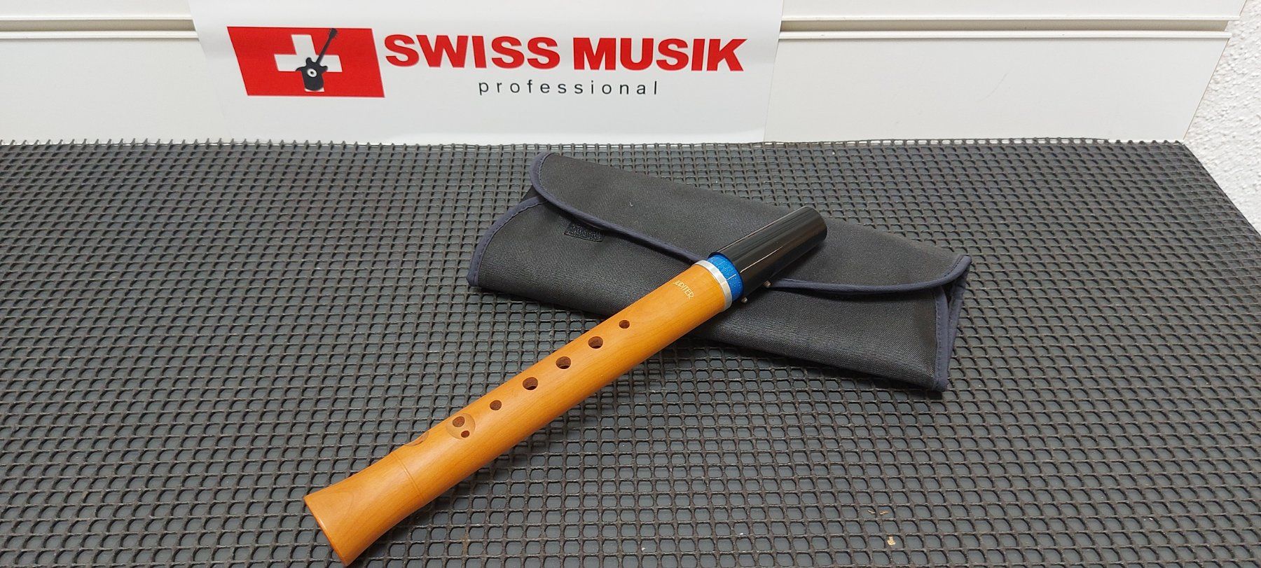 Jupiter Strumenti musicali: Jupiter Saxonett ink.hülle – Nuovo (secondo la descrizione) da Glattbrugg venduto da Swissmusik