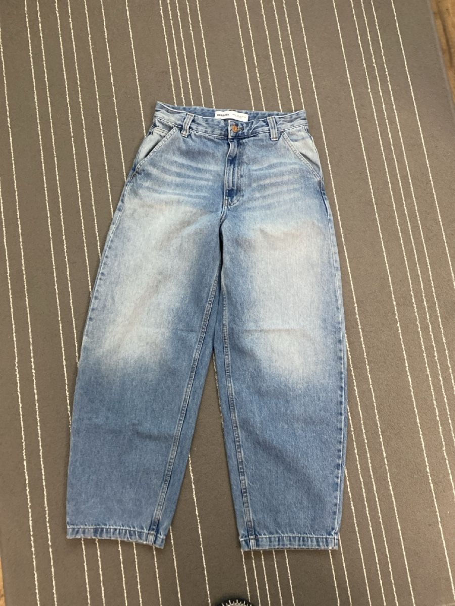 Bershka Jeans: Jeans blau Gr. 34 – D'occasion à Wangen b. Olten par janfon