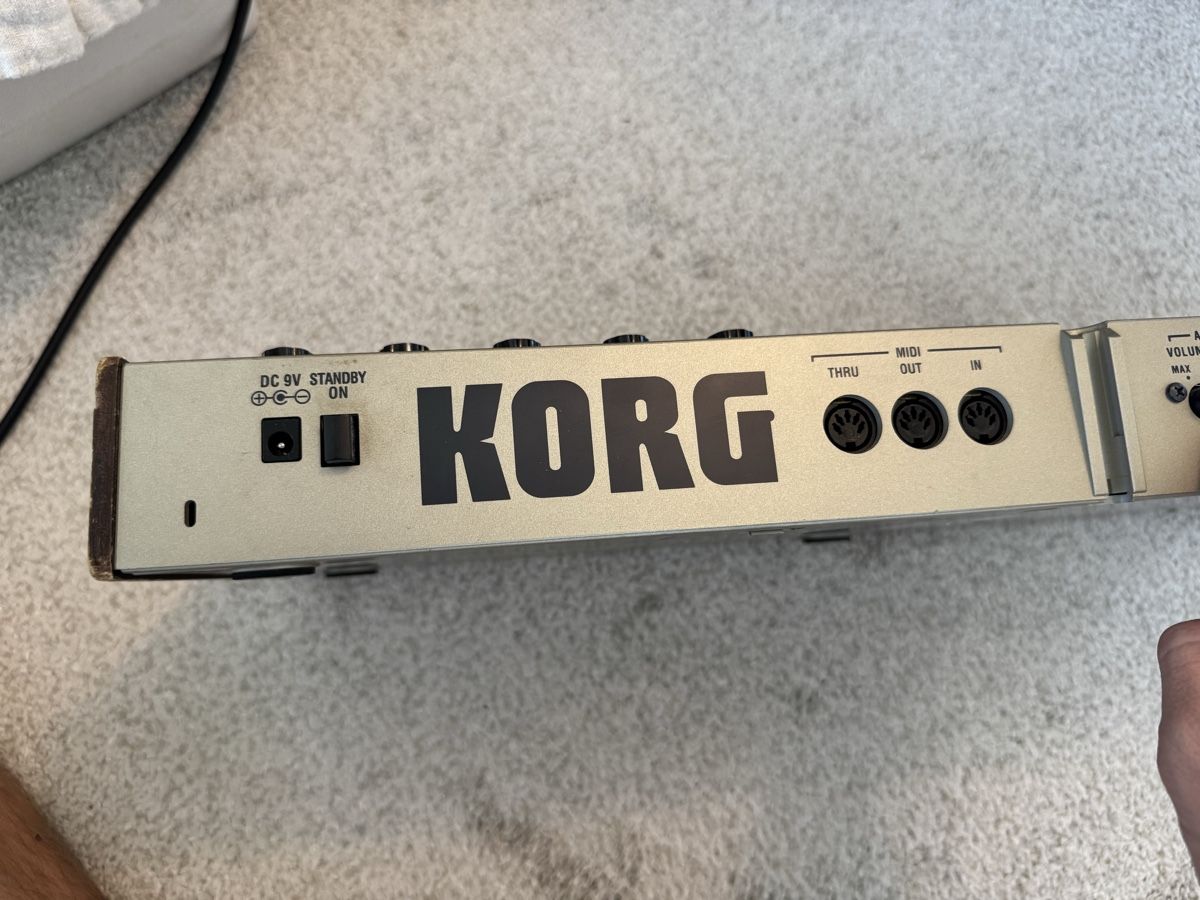 Korg Instruments de musique: Korg Microkorg Synthesizer – D'occasion à Forch par Freror 2