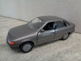 Gama 1:43 Opel Astra