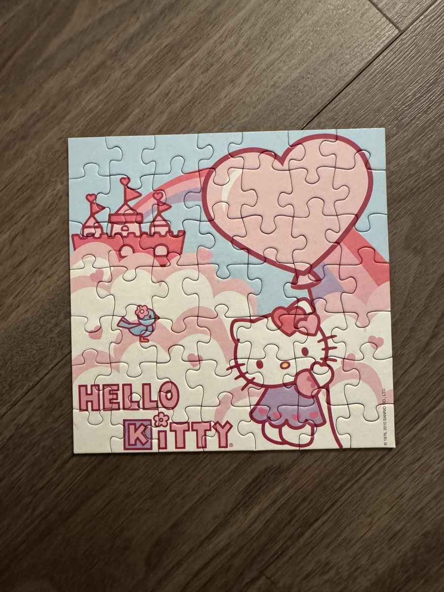 Puzzle: ✨HELLO KITTY PUZZLES✨ – Usato da Dietikon venduto da athiinax 2