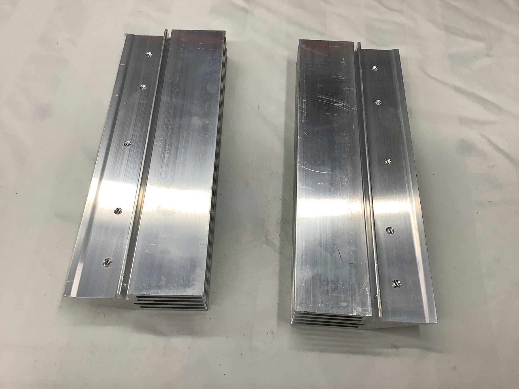 Componenti elettronici: KÜHLKÖRPER ALUMINIUM – Usato da Glarus venduto da Mdelphi 7