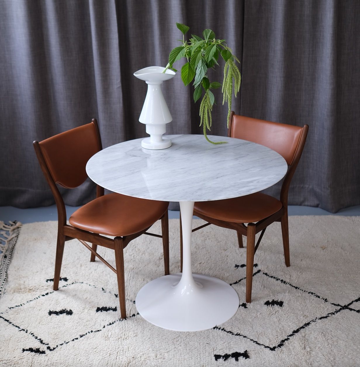 Tische: Tulpentisch Carrara Marmor / Eero Saarinen style – Gebraucht aus Bern von Zmodern_CON 8