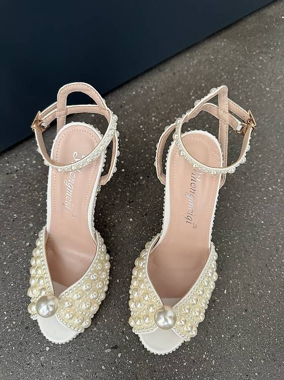 Damenschuhe: Brautschuhe / high heels Gr.38 – Neu und originalverpackt aus Ruswil von ale_vm9r 1