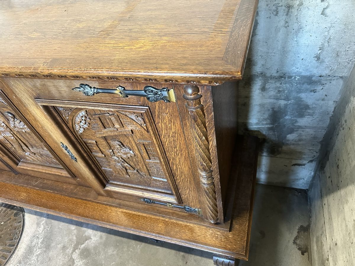 Credenze: Antique Sideboard carved wood 4 doors usable condition – Usato da Spiegel b. Bern venduto da phu_bdy9 5