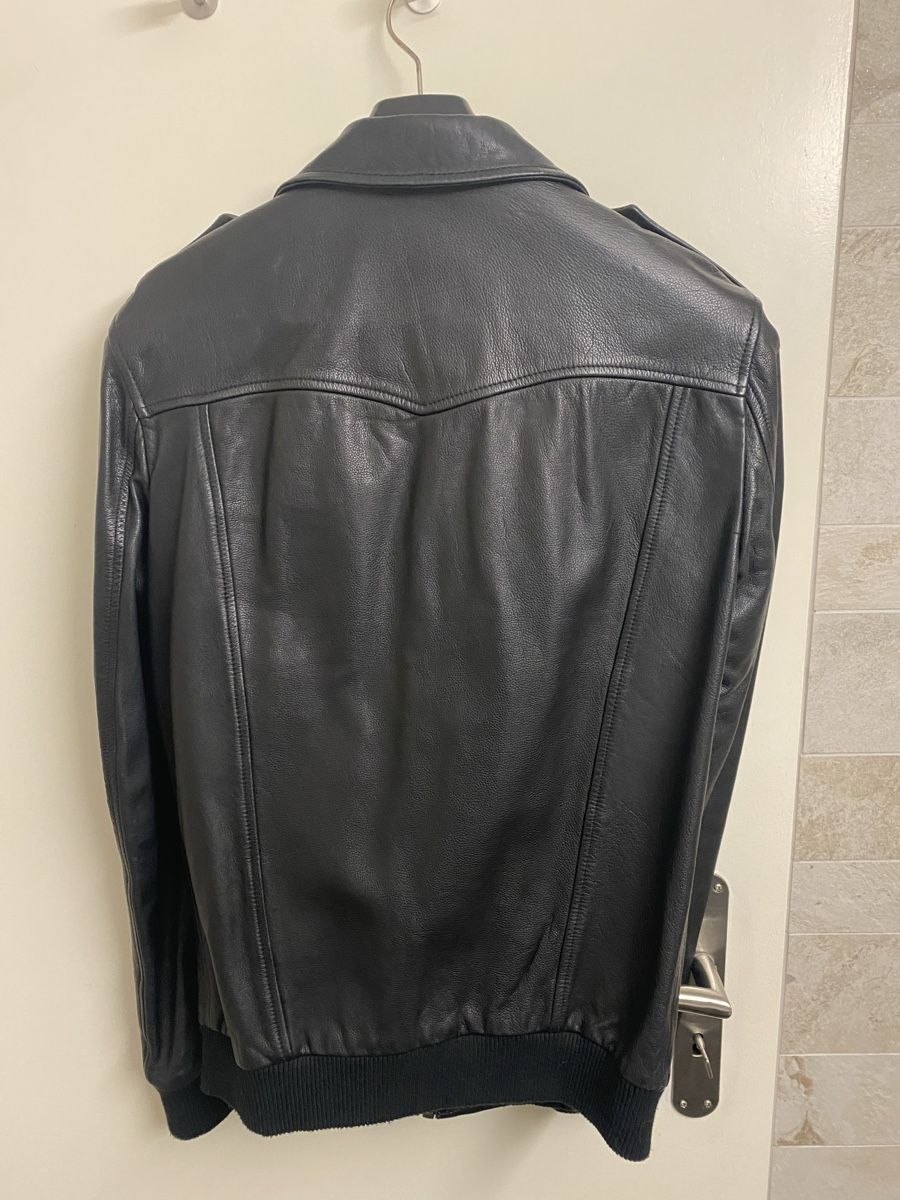 Superdry Giacche: 44) Superdry Leather Jacket, Size S, Black – Usato da Buttikon SZ venduto da Maxwelltime 4