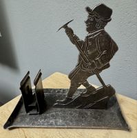 Alte Metall Figur Bergsteiger Zettelhalter Schmiedeeisen