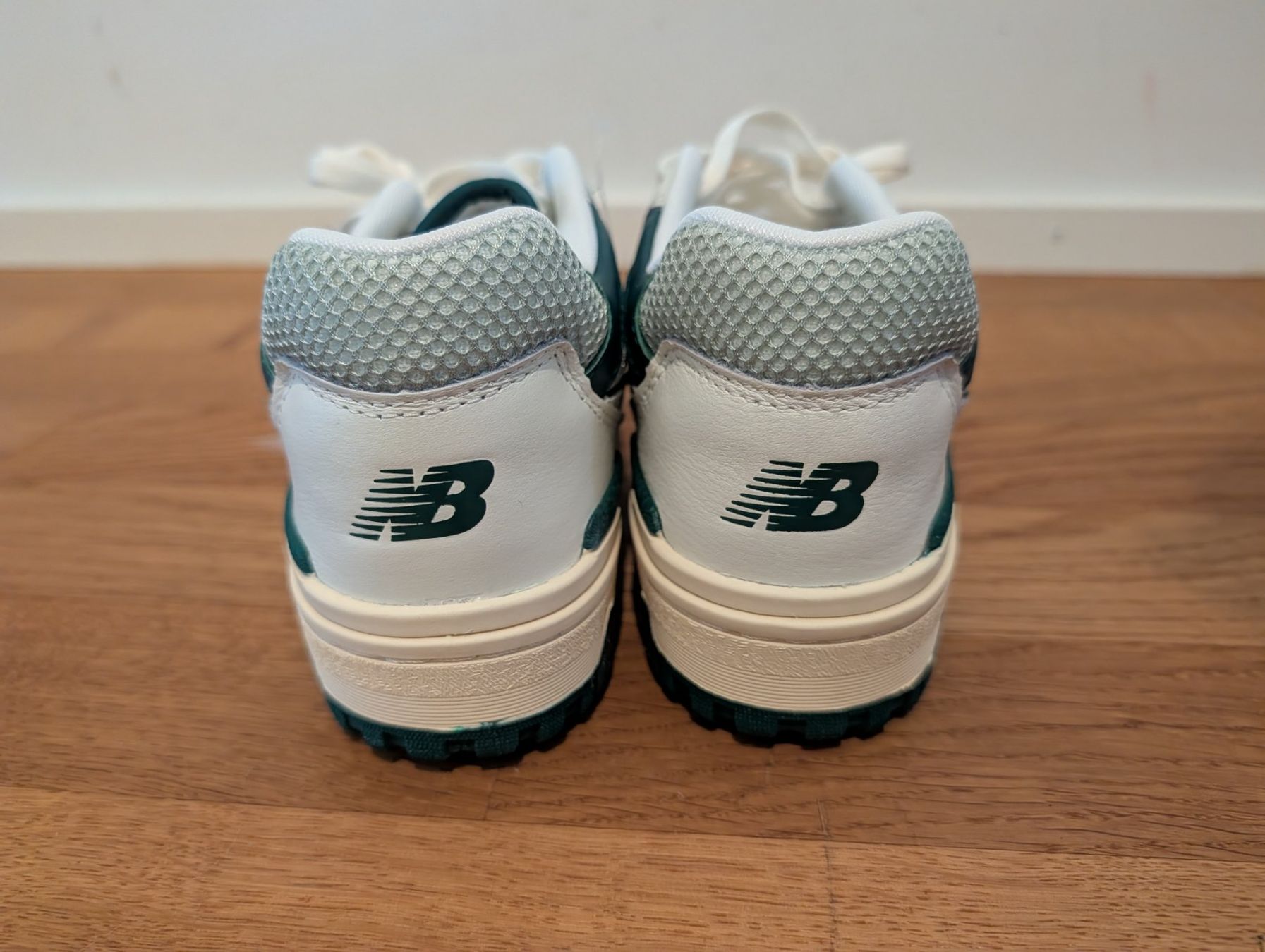 New Balance Scarpe da uomo: New Balance BB550 - Gr 39.5 – Nuovo e nell'imballaggio originale da Rüschlikon venduto da rosgm 5