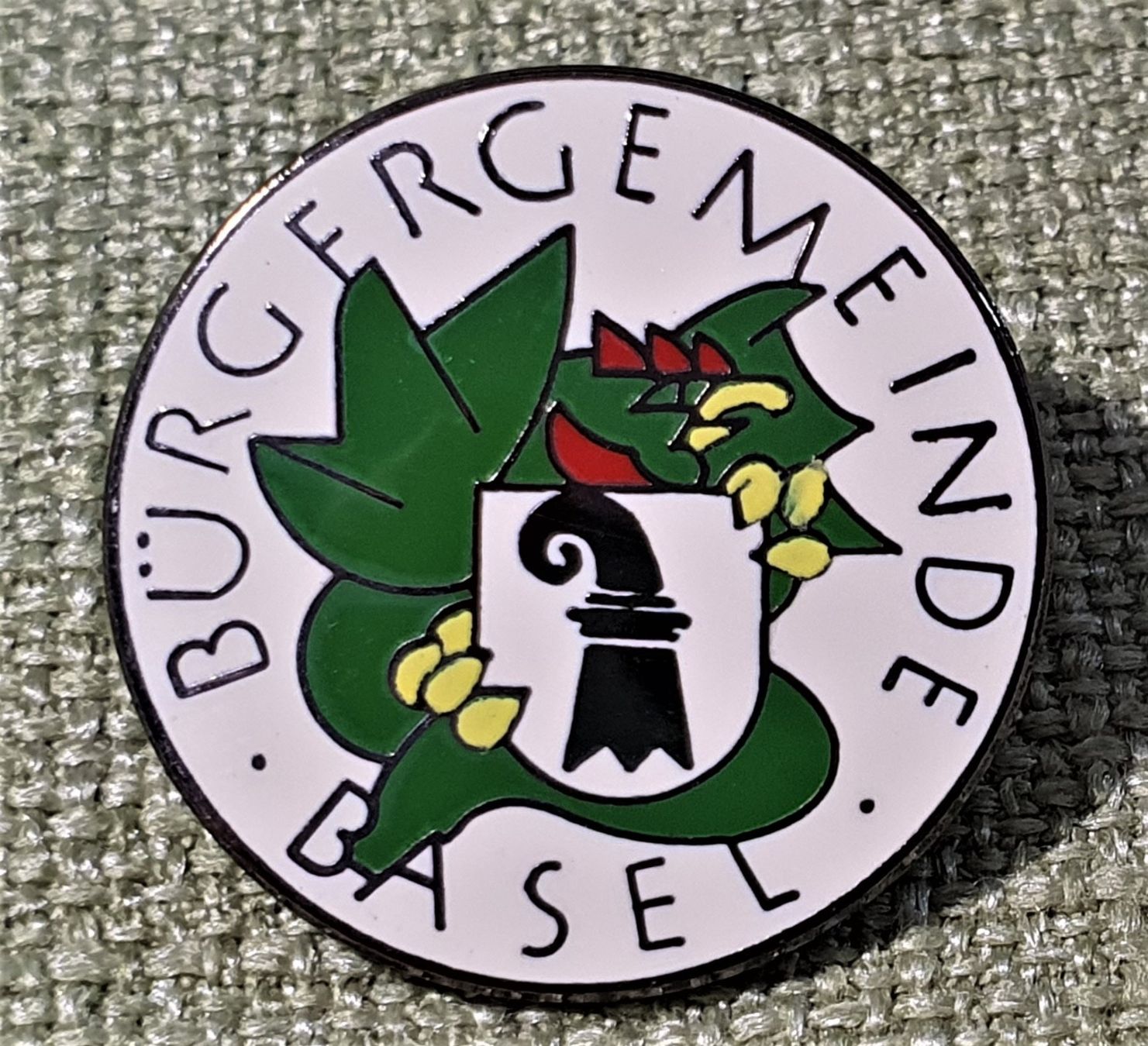 Placchette & Badge: P199 - Pin Bürgergemeinde Basel / Basilisk mit Wappen – Usato da Reinach BL venduto da Boston-Verkauf