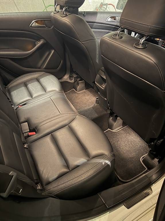 Autos: Mercedes B200 CDI Automatica – D'occasion à Melano par Nmasterx 4