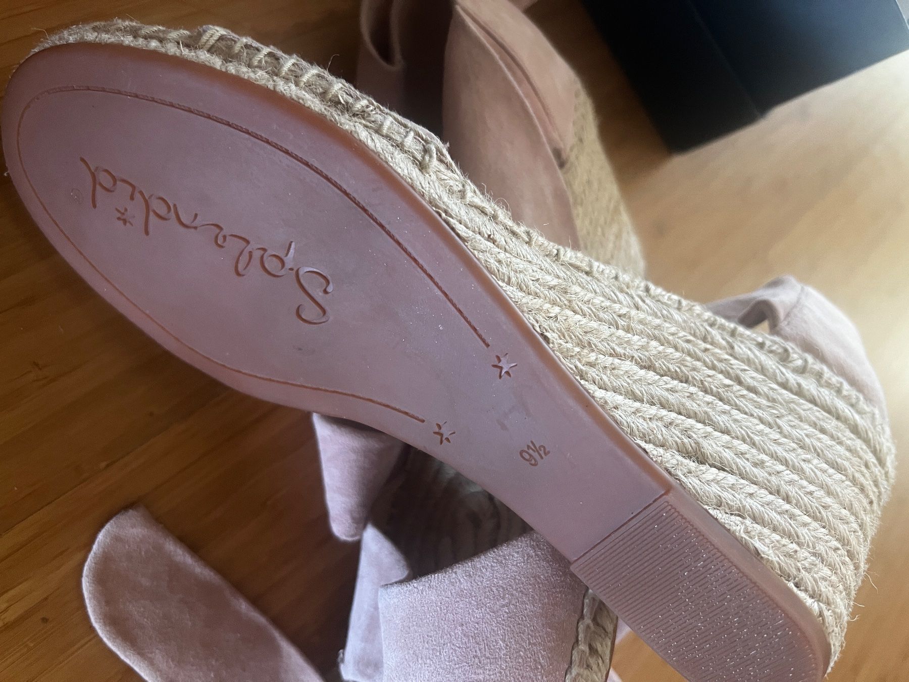 Chaussures femmes: Espadrilles compensées roses à lacets taille 38 état neuf – Neuf (Voir description) à Nyon par ikel78 3