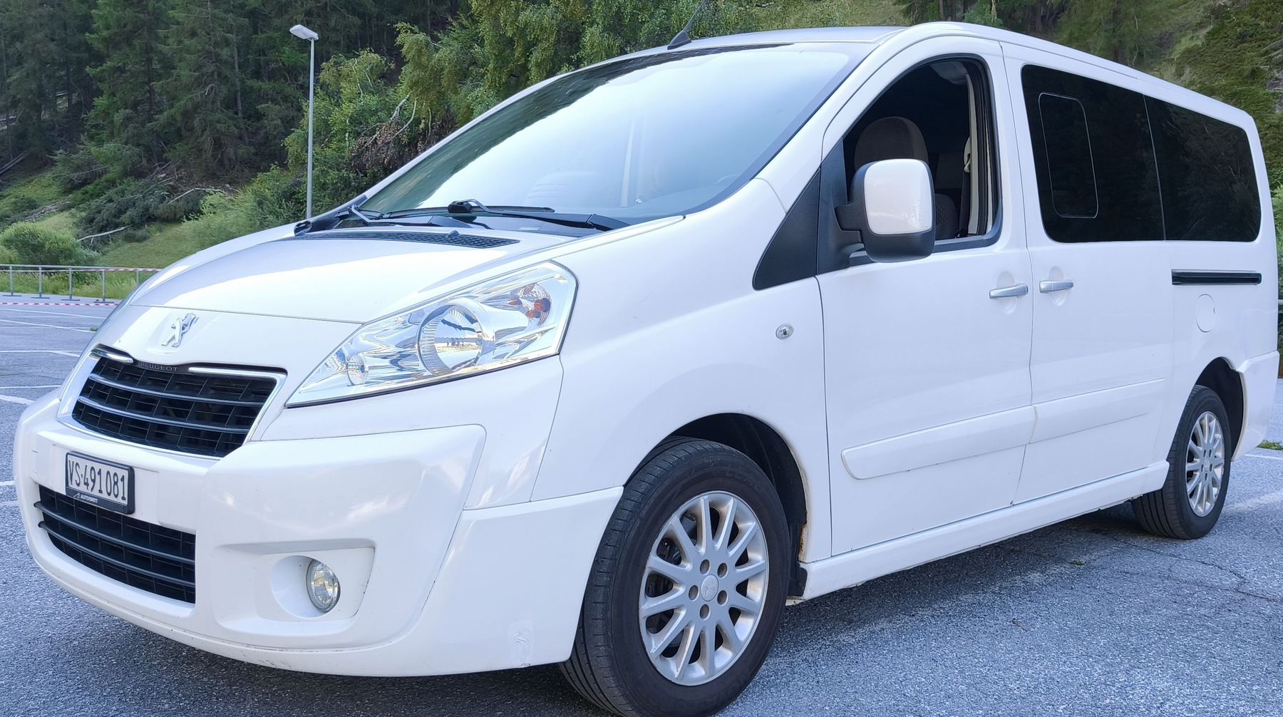 Peugeot Autos: Peugeot Expert, L2 163PS, Automatic. ab MFK – D'occasion à Zermatt par holzz