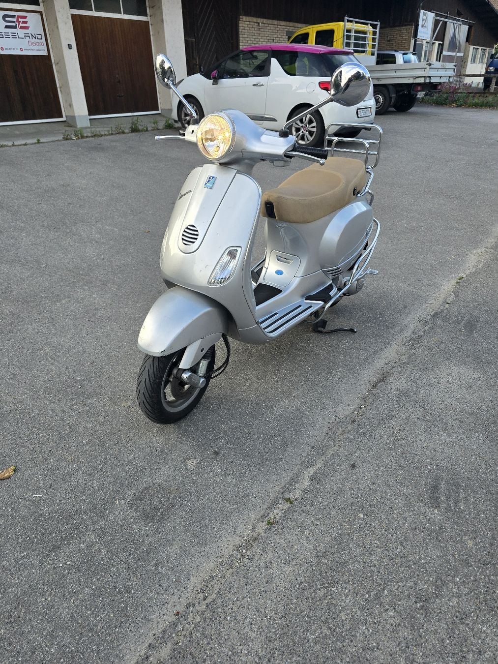 Piaggio Scooter: Piaggio Vespa LX 125 Roller mit Mfk 11.7.24 – Usato da Aarberg venduto da 2002stefan