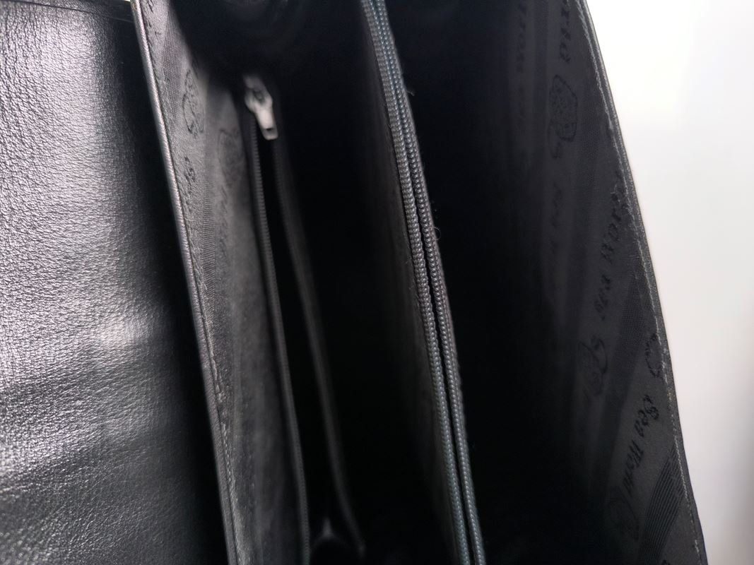 Borse da donna: Leder-Tasche ( Rochen ) – Usato da Rüti ZH venduto da Restwert_Rueti_ZH 4