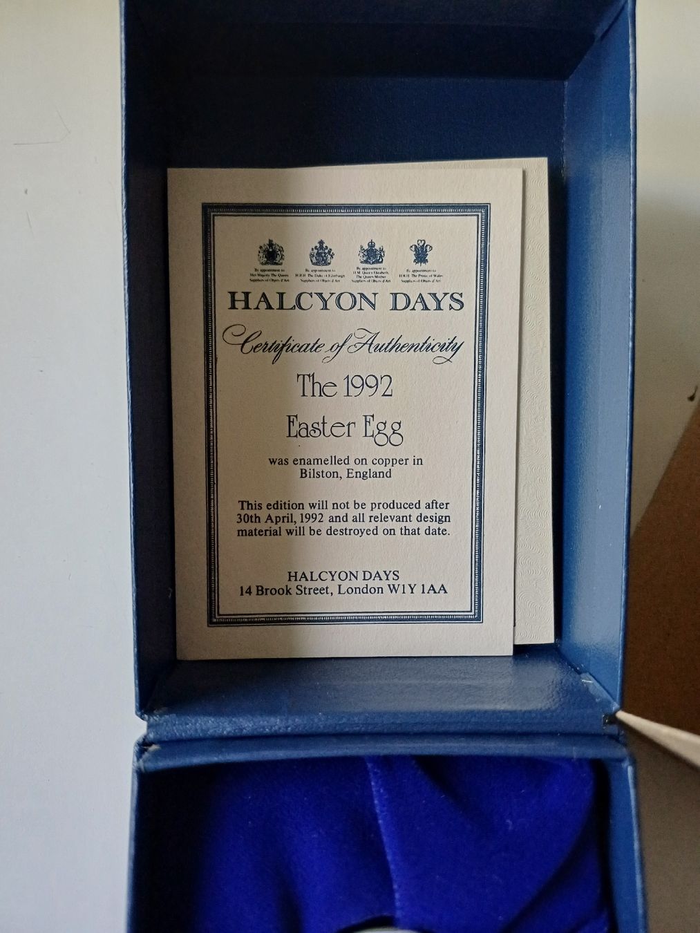 Altro in Decorazioni & Accessori: Halcyon Days enamels, Bilston Dose, Easter Egg 1992 – Nuovo e nell'imballaggio originale da Zürich venduto da Avocadokern 1