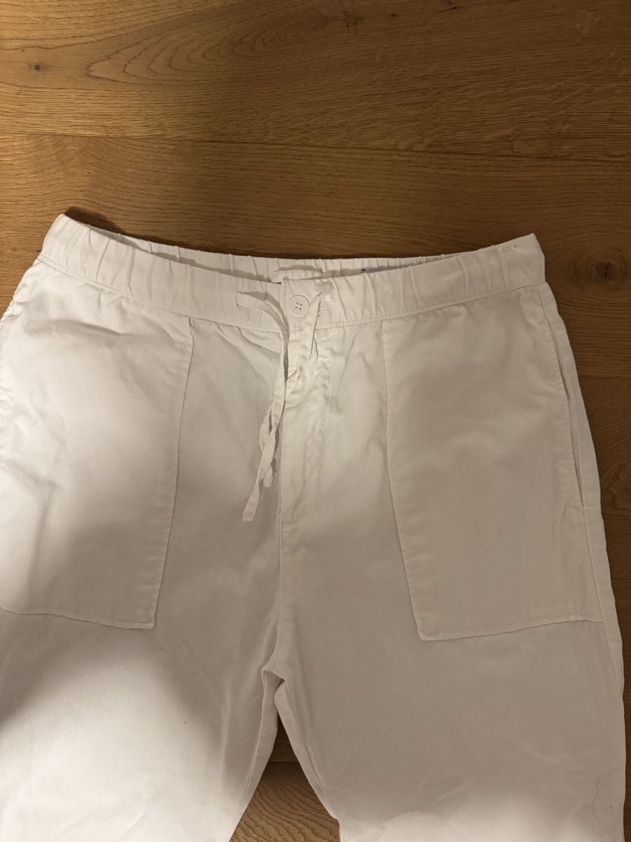 Bershka Pantaloni: Bershka Stoffhose L – Usato da Grüningen venduto da Jimmy20 2