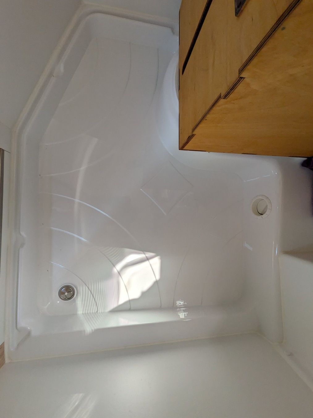 Mobilhome: Badmodul Clever Celebration 600 – Usato da Saland venduto da HolZKoPP