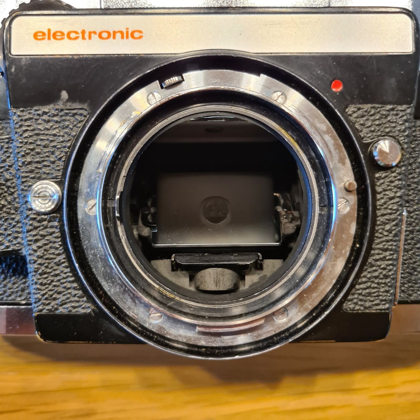Zeiss Kamera: Zeiss Ikon Contarex SE electronic Body – Gebraucht aus Weinfelden von jri_58lq 6