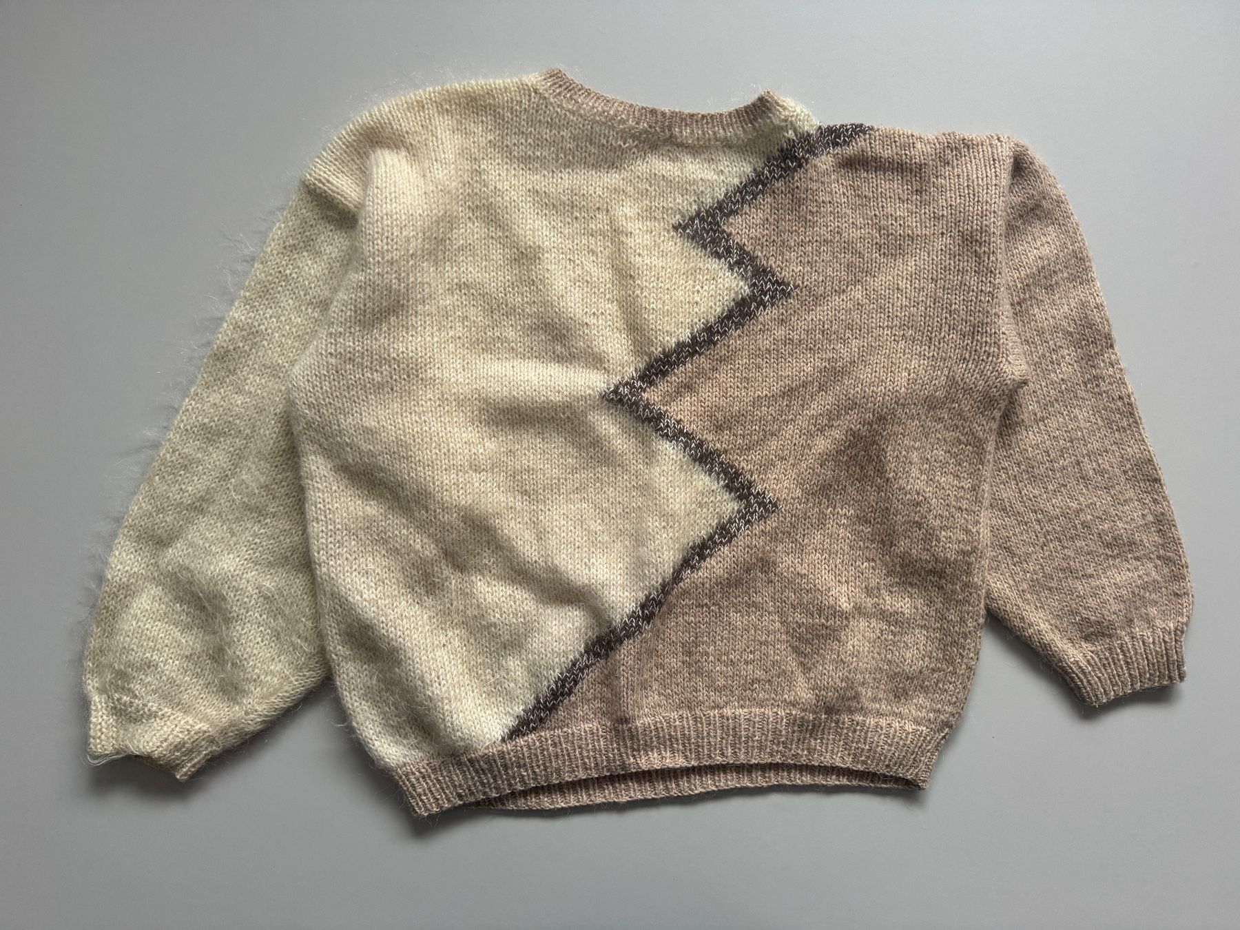 Maglioni & Felpe: Vintage 1980 Women Pullover Sz M – Usato da Neuchâtel venduto da _Easy_to_Find_ 5