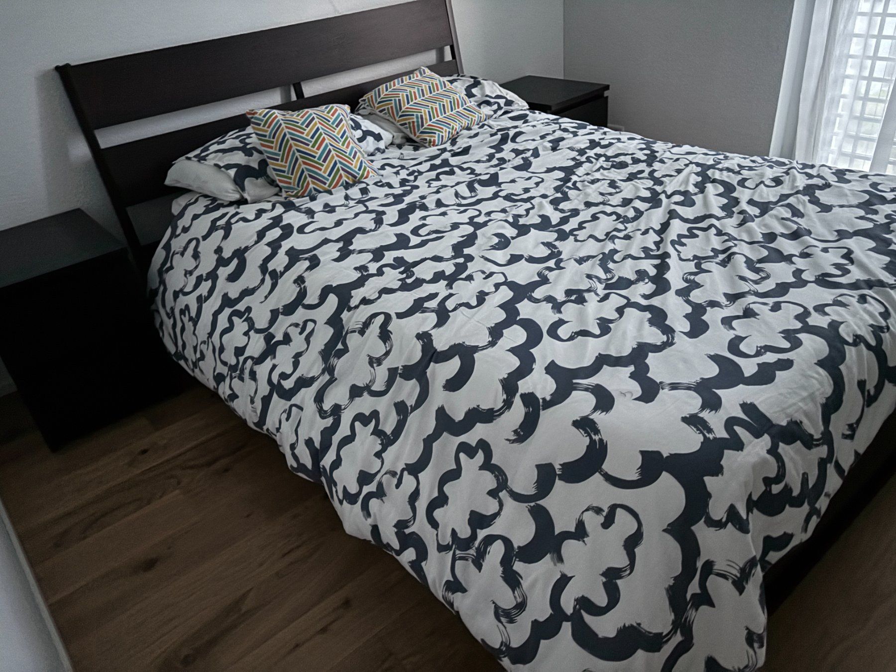 Letti: Double bed frame with 2 bedside tables – Usato da Binningen venduto da jua_xvl5