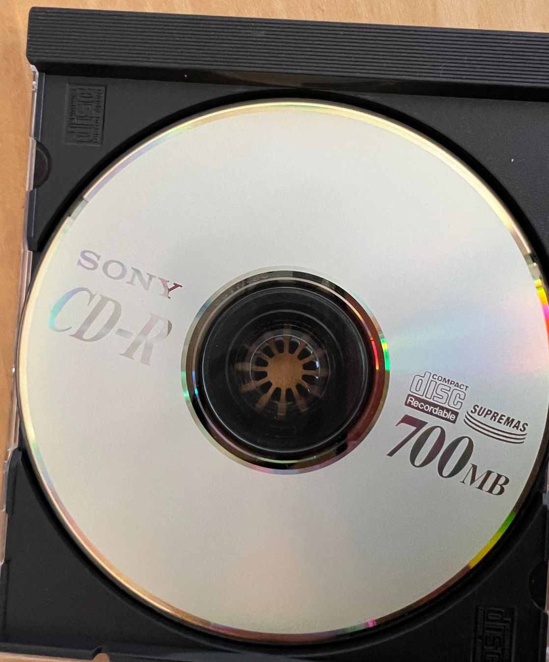 CD & DVD vergini: CD-R Sony 4 Stück – Usato da Ramlinsburg venduto da Ruebli.X.Beet 1