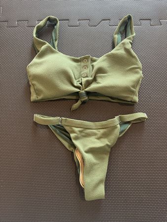 Neues Bikini in Grün Gr L