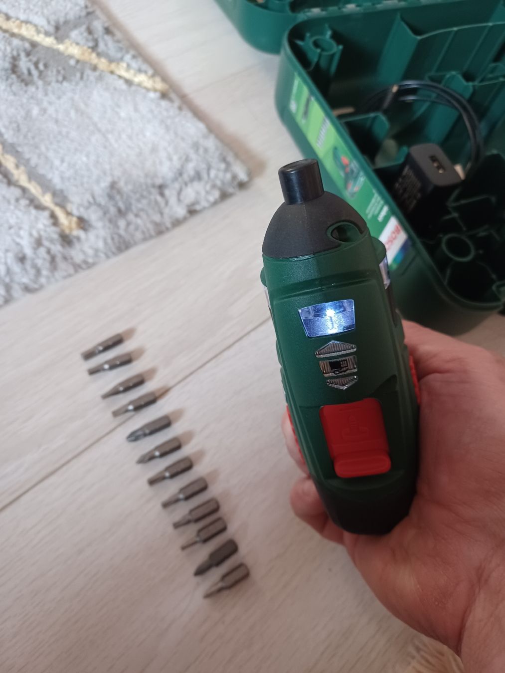 Bosch Alle Werkzeuge: Akkuschrauber Bosch PSR Select. USB laden. TOP Zustand. – Neu (gemäss Beschreibung) aus Bad Ragaz von spidermk2 2
