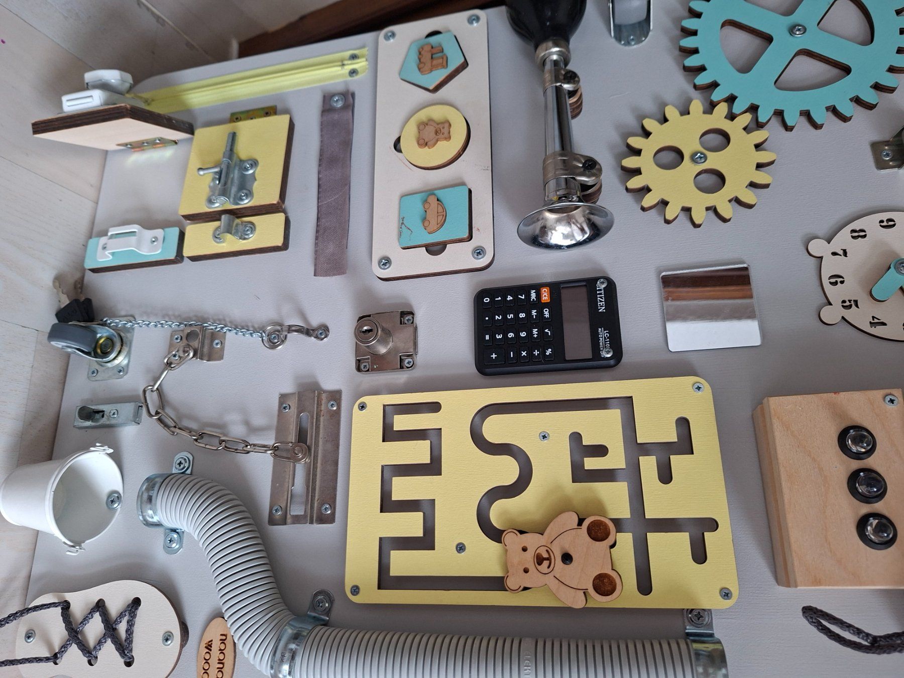 Wandtafeln: Wandtafel Montessori – Gebraucht aus Forch von kondi5000 3