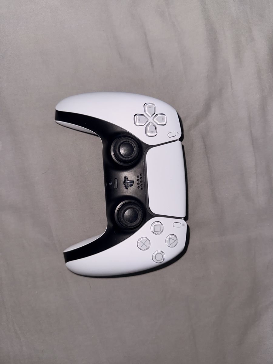 Sony Controller: PlayStation 5 DualSense Controller weiss neu – Gebraucht aus Köniz von kaz_s2nn