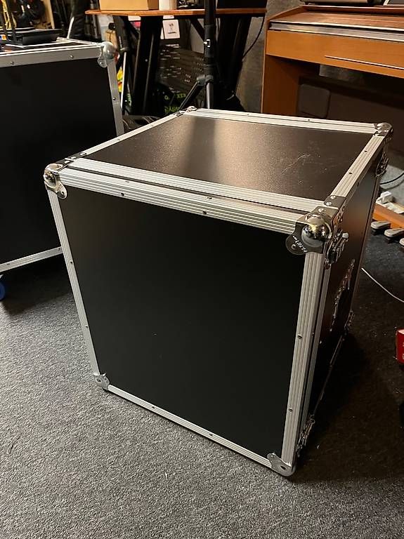 Altri accessori: Rack 19  12U – Usato da Preverenges venduto da vojube 1