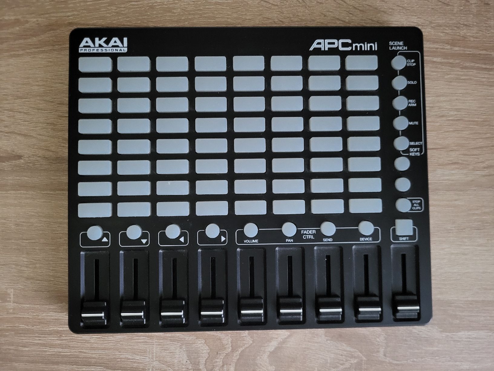 Sistema di controllo: AKAI APC Mini (mk1) – Nuovo (secondo la descrizione) da Bülach venduto da svjato