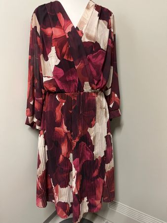 Kleid, Viskose, Gr. M-L, NEU, NP 79.-