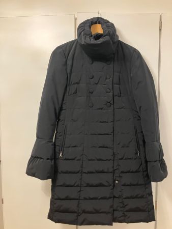 Max&Co Winter Mantel